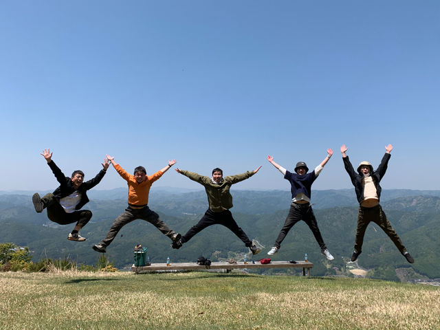 �R���̐�i���o�b�N�ɃW�����v���Ďʐ^���B���Ă݂Ă��������B_���s�E���k�N���b�h�c�A�[