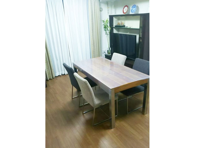 5���l�����ł�
4���l����g�p�ł��܂�
_�J�[�r���O�A�g���GSHIRAKI