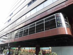 �t�����[�f�U�C�i�[��������t�����[�����̎ʐ^1