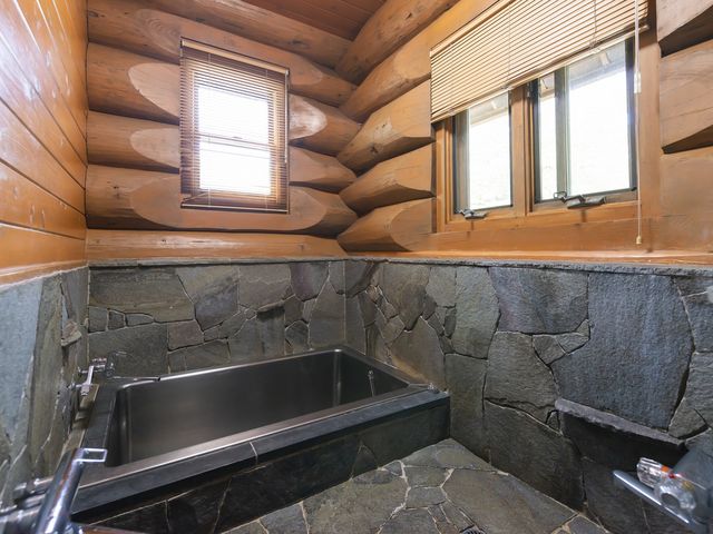 ��^���O�n�E�X�E�L�������C�i�J�����Q�t���j_�y��򃌃��^�����O�R�e�[�W�@�E���x�r���b�W