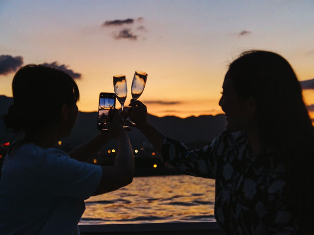 �l�G�܁X�̔�������������\����������_Bac wave of beppu