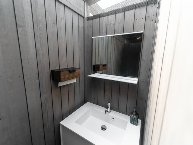 ���ʑ�i���L�X�y�[�X�j_Roof BBQ-Park Ito