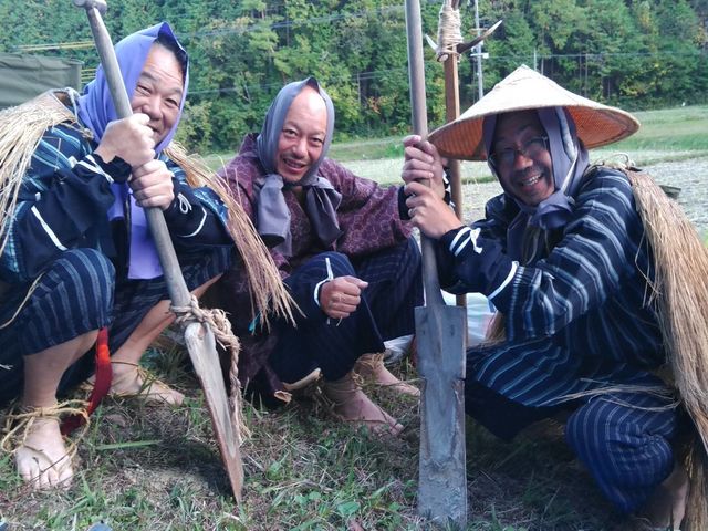 ���j�T��̎��^�ɋ삯���Ă��ꂽ�F�l�ɔ_���̈ߑ��⏬�����n����......_�b�ꃊ�A���E�Ҍ�����