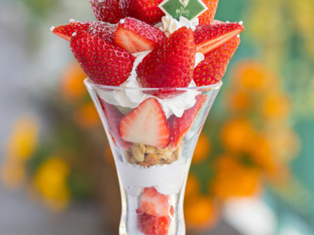 �������Ⴞ��܃p�t�F_�ω��R�t���[�c�K�[�f��