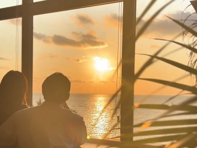 ����̗[�����A�w�ւɕ����߂āB_RAVINA OKINAWA