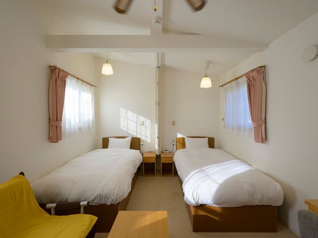 �g���[���[�n�E�X�ɂ��h�����������܂��B_�z�e���E�G���t�@��