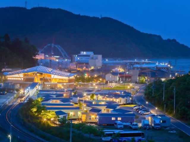 �u�G���t�@���v�̓X�y�C����œ�����Ӗ����܂��B���̏���ŁA��]�ƂȂ���𓔂��Â��܂��B_�z�e���E�G���t�@��