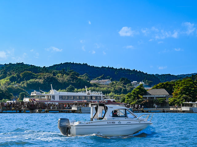 �ӓ��ɕ��ԑ吨�̊ό��q���A���B�̃{�[�g�Ɏ��U���Ă���܂����I�\�z�O�̊������T�v���C�Y�ɁA�S���܂�u�ԁB�ō��Ƀn�b�s�[�ȑ̌��ɂȂ�܂����I_JMRA�{�[�g�h���C�r���O�y�}�����Q�[�g�����`�����z