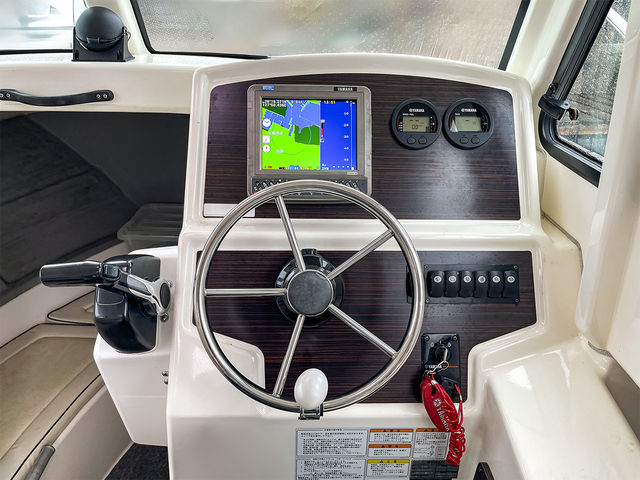 �����ʂ�C�͔���������ǁA�[�x���͂߂��q�����B�ł����T��GPS������K������������S�I����ŊC�̏󋵂𐳊m�ɔc���ł��A�����S�ȍq�s���\�ł��B_JMRA�{�[�g�h���C�r���O�y����}���[�i�`�Ì����z