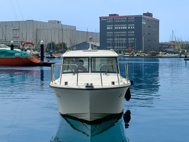 ���ʂ̂Ȃ��������ꂽ�D�̃f�U�C���́A�����ڂ����łȂ��������萫�����˔����Ă��܂��B�ǂ�ȏ󋵂ł����S���đ��D�ł���A�M���̏؂ł��B_JMRA�{�[�g�h���C�r���O �y���l�x�C�T�C�h�}���[�i�`�݂ȂƂ݂炢�z