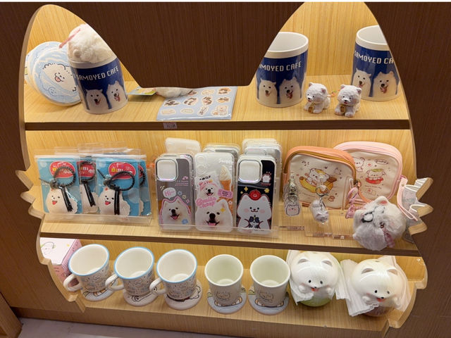 FUFU �T���G�h�J�t�F�r�ܓ����X