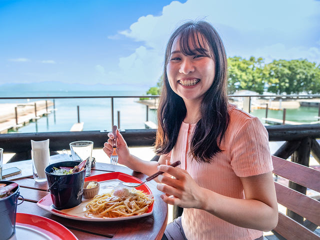 �V�є�ꂽ��A�ߗ׃}���[�i�ŋx�e��H����OK�B��i�𒭂߂Ȃ���A�S�䂭�܂Ń��t���b�V���B�ґ�Ȏ��Ԃ����߂������������B_JMRA�{�[�g�h���C�r���O �y���c��΁z