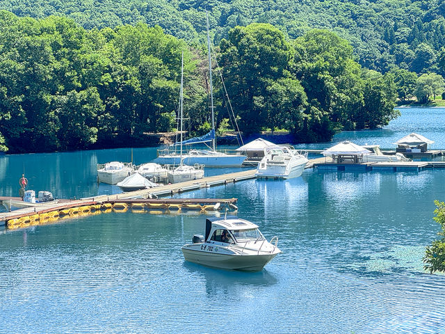 �L�X�}���[�i�ň��S�X�^�[�g�I
�s��ɂ͂Ȃ��A�������Ƃ������ʂ��L����}���[�i����o���I���߂Ă̑��D�����S�B�S���₩�ɁA����ł̖`�����n�߂܂��傤�B_JMRA�{�[�g�h���C�r���O �y���c��΁z