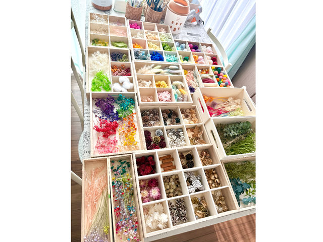 �F�Ƃ�ǂ�̉ԍނ�p�ӂ��Ă��܂�_riru.m flower