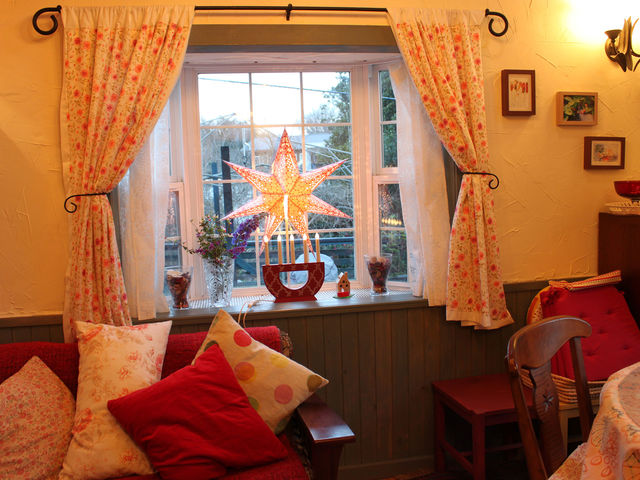 ���Ɩ؂̎� ���C���h�X�g���x���[ ���r���O_Garden and Cottage ���Ɩ؂̎�