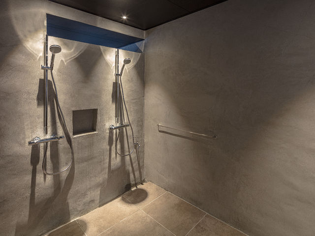 ����G���A�̃V�����[���B������Œ��ւ��ċA��������B_���̉�