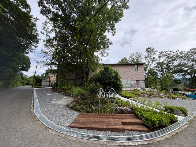 ���̉Ƃ͂���Ȋp�n�ɗ����Ă��܂��B�����ƉE�������̎��͂ɎԂ��߂Ă��������܂��B�E�����ׂɐ��̉Ƃ͂Ȃ�(�h���{��)�̒��ԏ�������p�ł��܂��B_���̉�