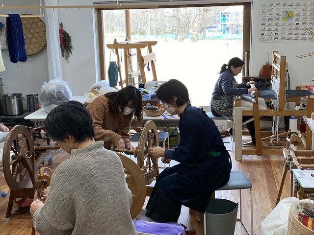 �����ł͂��܂��܂ȃR�[�X�����H_��a����D��̊w�ZLooms