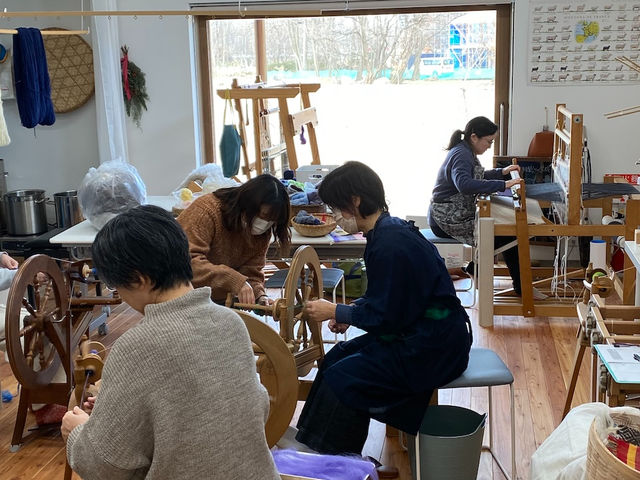 �����A���܂��܂ȍu�����J�Â���Ă��܂�_��a����D��̊w�ZLooms