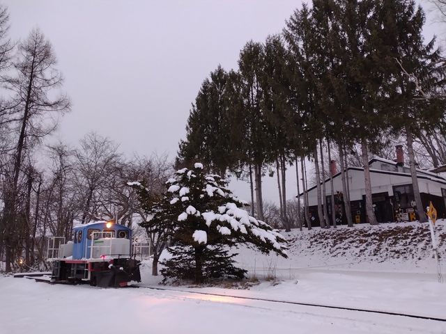 ���C�g������ڈ�A���ɐ��ԗ����ڗ����܂��B_�ԑ��S��