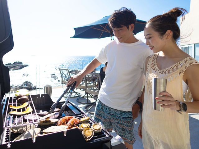 �\�t�@�[�t��BBQ�v�����ł͐H�ނ��t�����Ă���A�����s�v�Ŏ�y�ɂ��Q�����������܂�_���J�T���Z�b�g�r�[�`