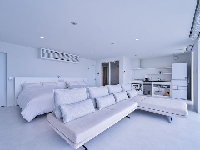 1�K�ݔ��͂��ׂė��p�\�ƂȂ�܂�_�r�[�`�e���X�[��