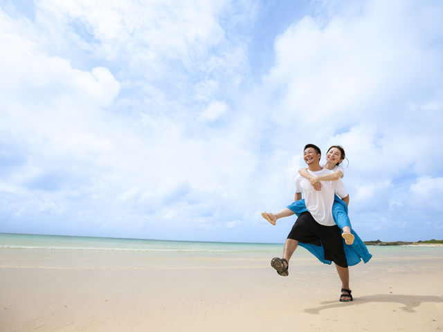 �C���������Ȃ���r�[�`���삯��y�������ԁB�{�Ó��炵���J�����̂���J�b�v���t�H�g���B�e���܂��B_���܂̂܃t�H�g�b�{�Ó��L�O�ʐ^