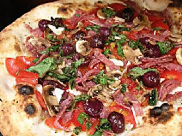 PIZZERIA da GAETANO sbcFA _ KG^[m̎ʐ^1