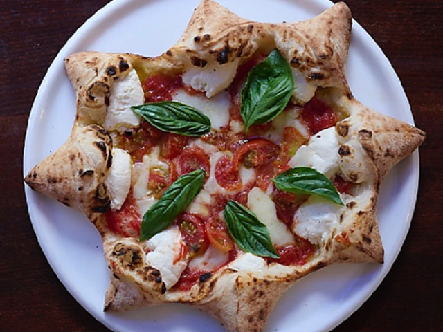 pizzeria e trattoria SOLONOI �\���m�C�̎ʐ^1