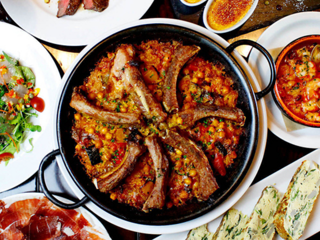 Bar Espanol LA BODEGA �o�� �G�X�p�j���[�� �� �{�f�K �a�J�X�̎ʐ^1