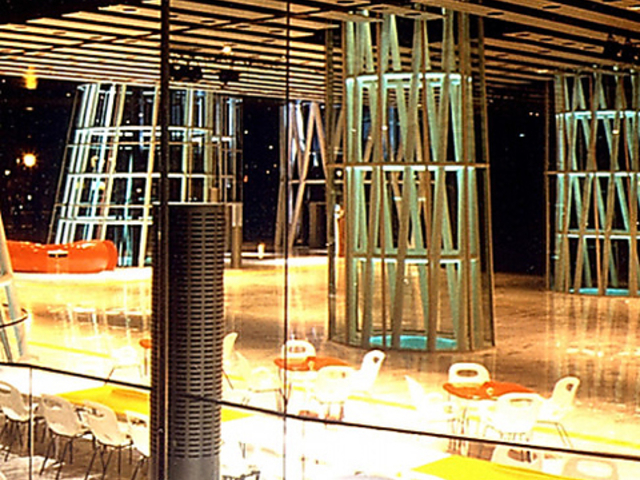 NvXL[JtF 䃁fBAe[N̎ʐ^1