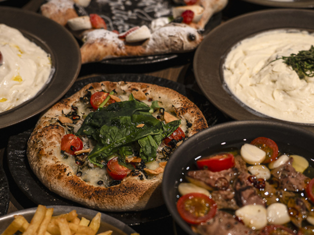 Cafe&Bar Princess Cheers Cafe �v�����Z�X�`�A�[�Y�J�t�F ��t�X�̎ʐ^1