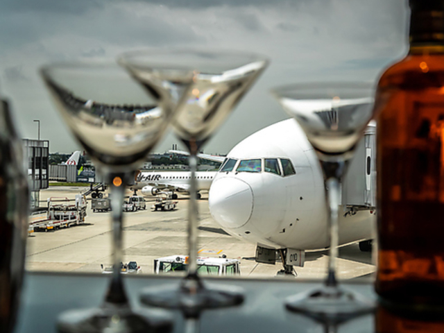 EW&o[ O u[ ɒO`X̎ʐ^1