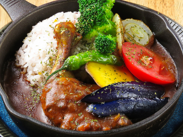 Mt TAKAO BASE CAMP }Eg^JIx[XLv̎ʐ^1