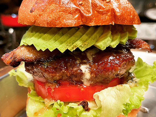 �V���ȃo�[�K�[�̎ʐ^1