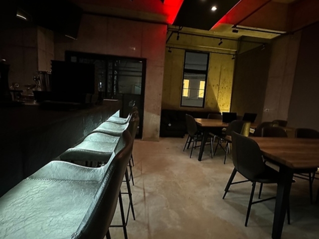 DINING THE FUKUOKA _CjO U tNIJ̎ʐ^1