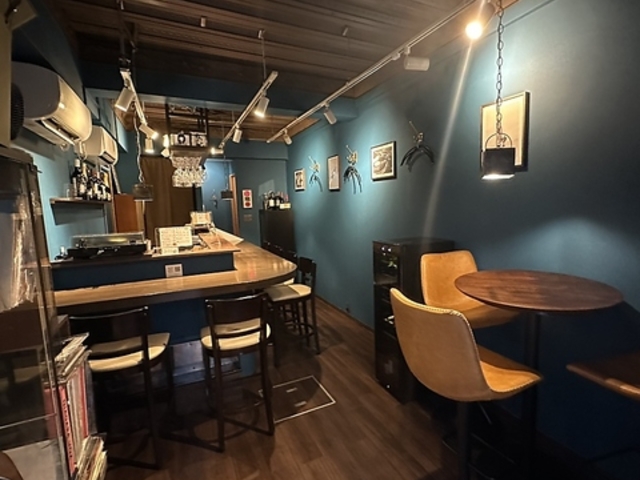 Wine & Bar CORKS CAho[RNX̎ʐ^1