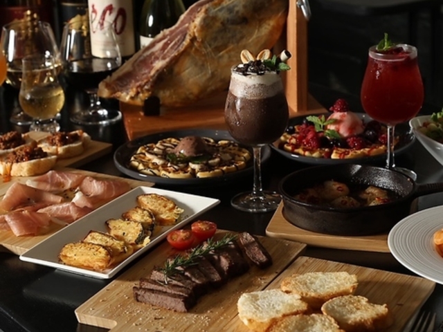 THE PATH COFFEE BAR U pX R[q[ o[̎ʐ^1