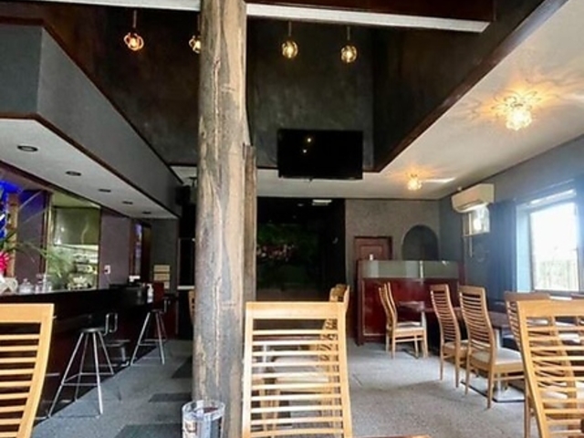 MONARCHY RESTAURANT N BAR ���i�[�` ���X�g�����G�k�o�[�̎ʐ^1