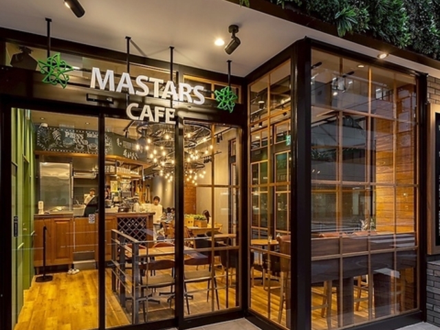 MASTARS CAFE }X^[Y JtF qX̎ʐ^1