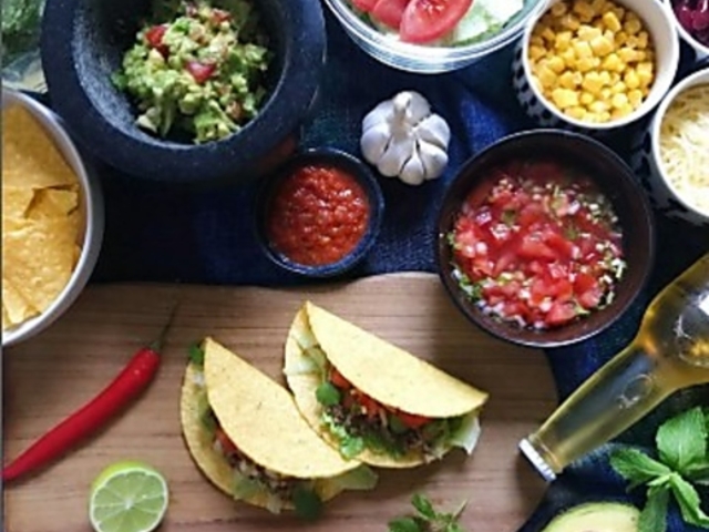 TACO FELIZ �^�R�t�F���X ���l�g�c���X�̎ʐ^1