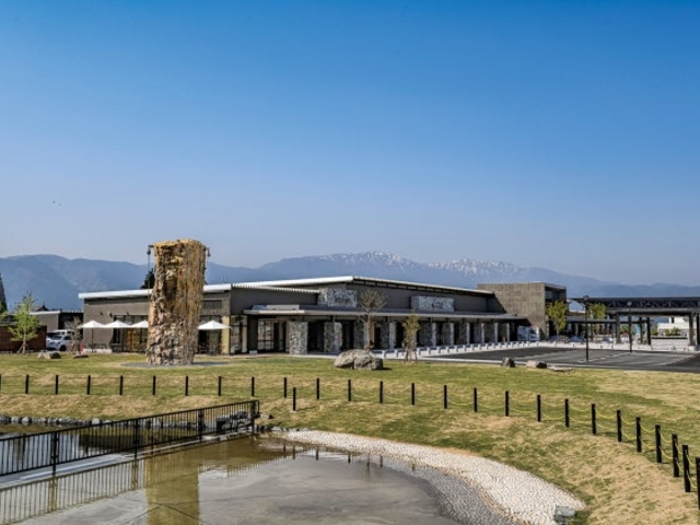 �O��_���̉w�@�z�O�����́@�r���̋�